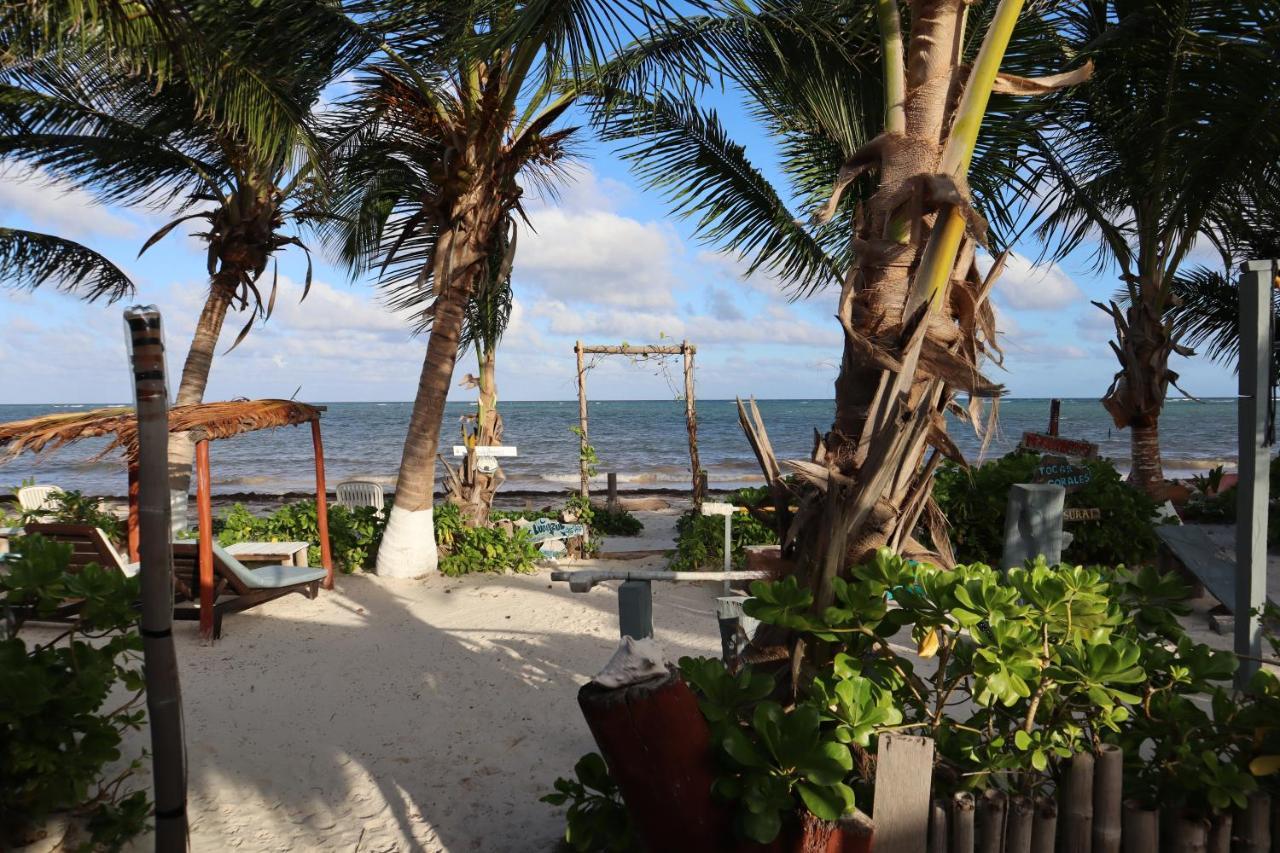 Lunazul Eco-Cabana Frente Al Mar มาอาอวล ภายนอก รูปภาพ