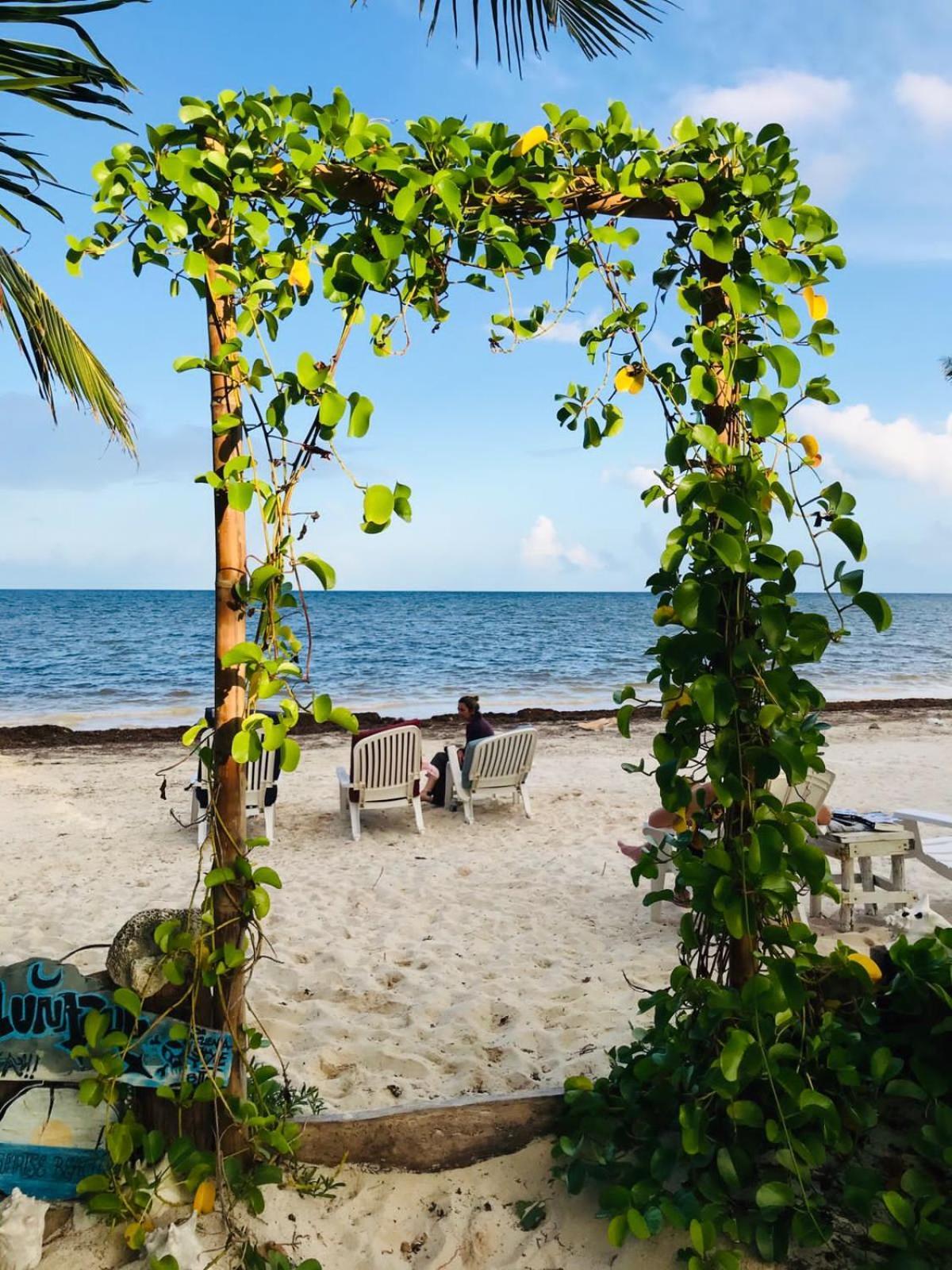 Lunazul Eco-Cabana Frente Al Mar มาอาอวล ภายนอก รูปภาพ