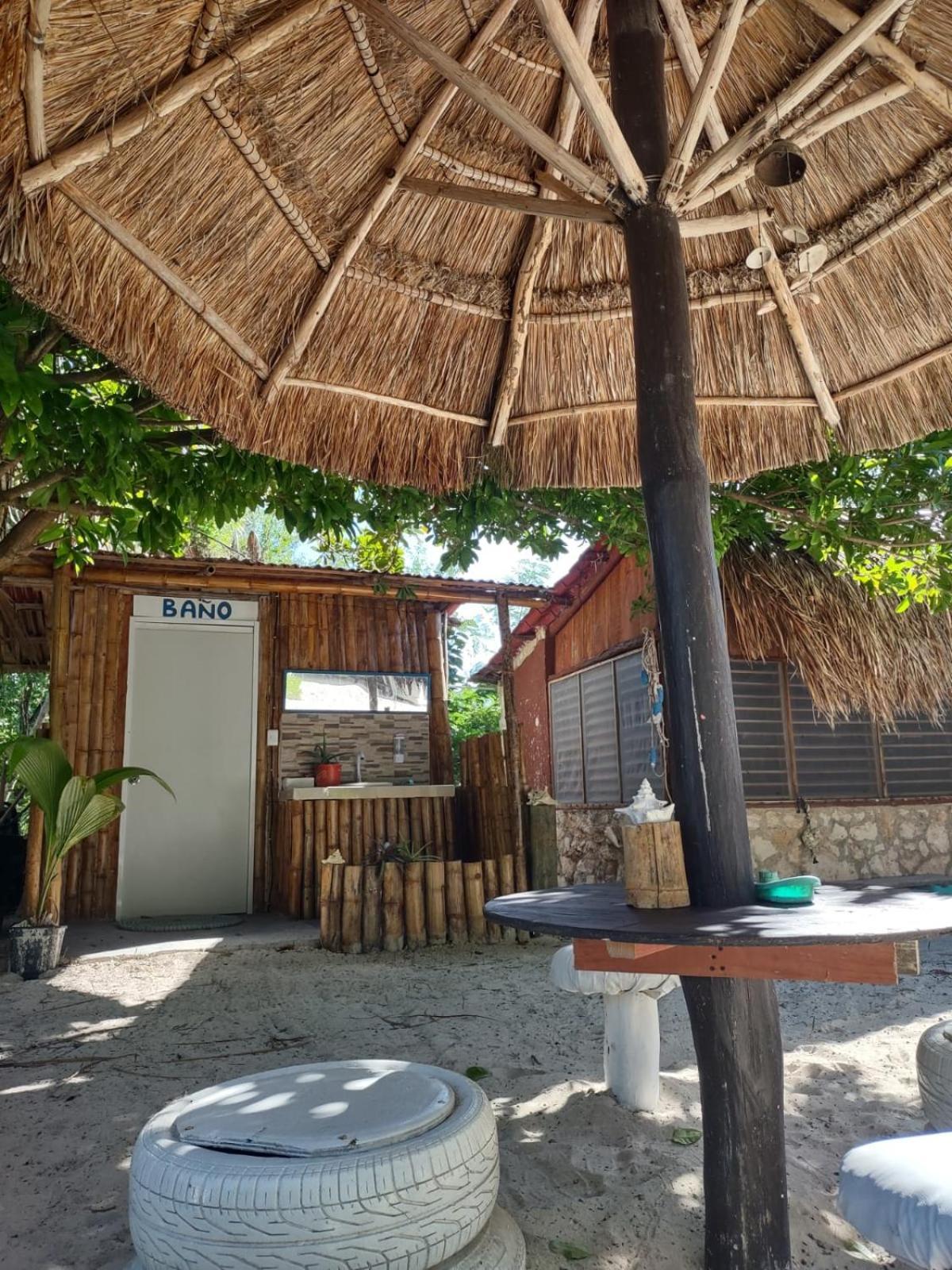 Lunazul Eco-Cabana Frente Al Mar มาอาอวล ภายนอก รูปภาพ